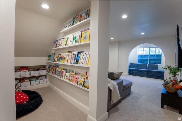 1079 W RIDGESIDE CT, South Jordan, UT 84095