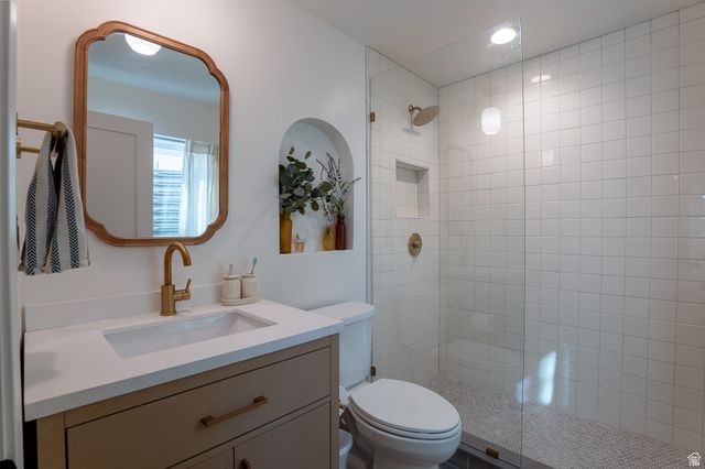 1079 W RIDGESIDE CT, South Jordan, UT 84095