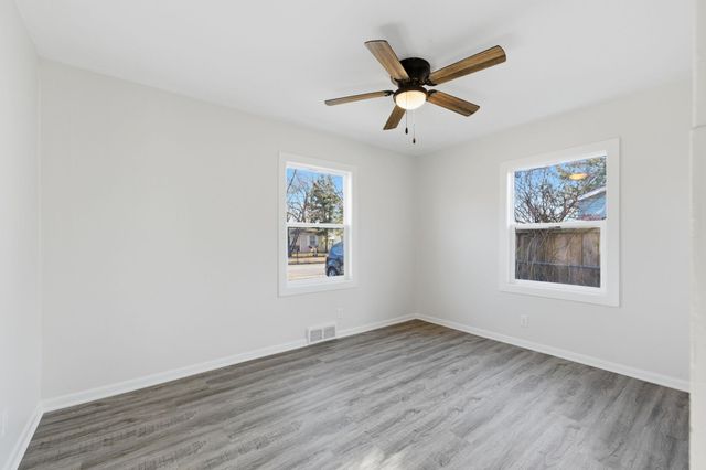 1925 S Saint Paul St, Wichita, KS 67213