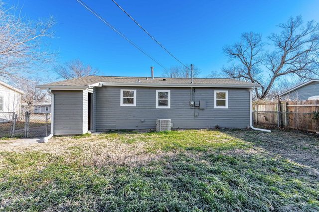 1925 S Saint Paul St, Wichita, KS 67213