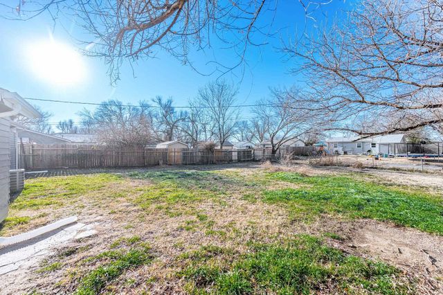 1925 S Saint Paul St, Wichita, KS 67213