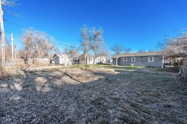 1925 S Saint Paul St, Wichita, KS 67213