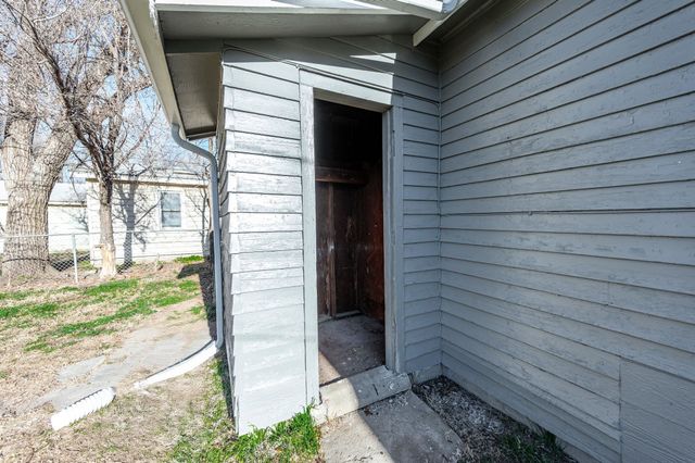 1925 S Saint Paul St, Wichita, KS 67213