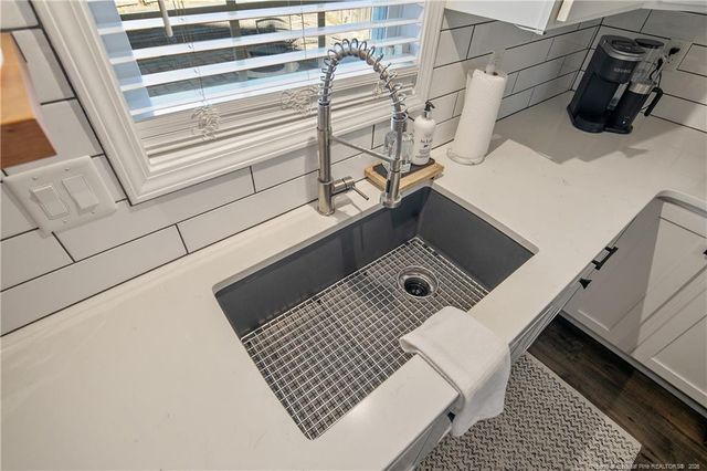 1009 Bramblegate Road, Hope Mills, NC 28348