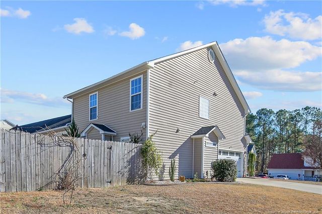 1009 Bramblegate Road, Hope Mills, NC 28348