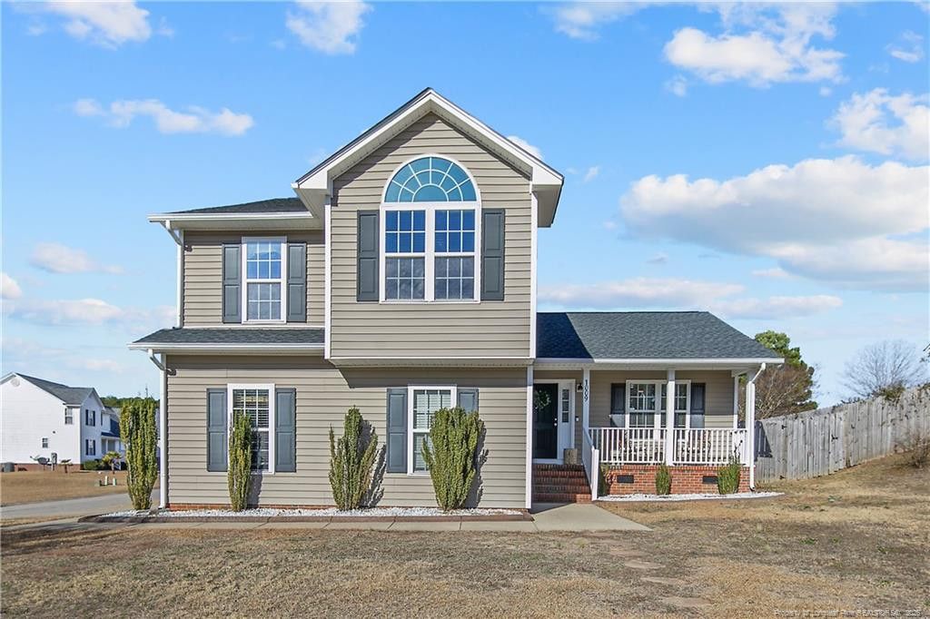 1009 Bramblegate Road, Hope Mills, NC 28348