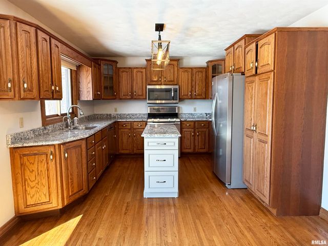 15402 W SCHLINK Road, Brimfield, IL 61517