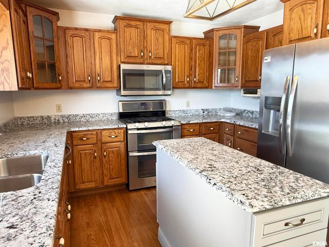 15402 W SCHLINK Road, Brimfield, IL 61517