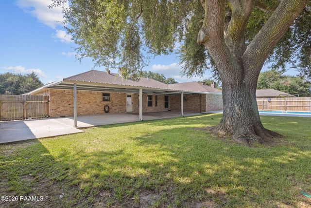 103 Abundance Court, Lafayette, LA 70506