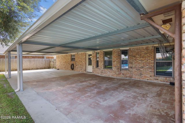 103 Abundance Court, Lafayette, LA 70506