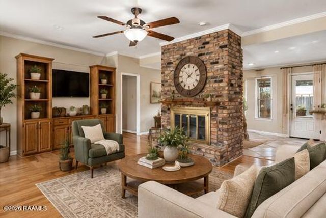 103 Abundance Court, Lafayette, LA 70506