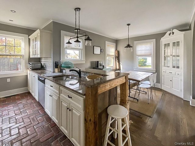 2490 Pike Street, Mattituck, NY 11952