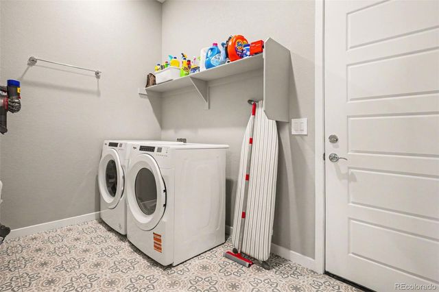 8684 S Quemoy Street, Aurora, CO 80016