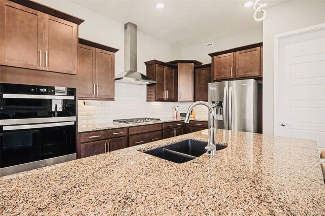 8684 S Quemoy Street, Aurora, CO 80016