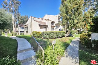 5800 Owensmouth Avenue 13, Woodland Hills, CA 91367