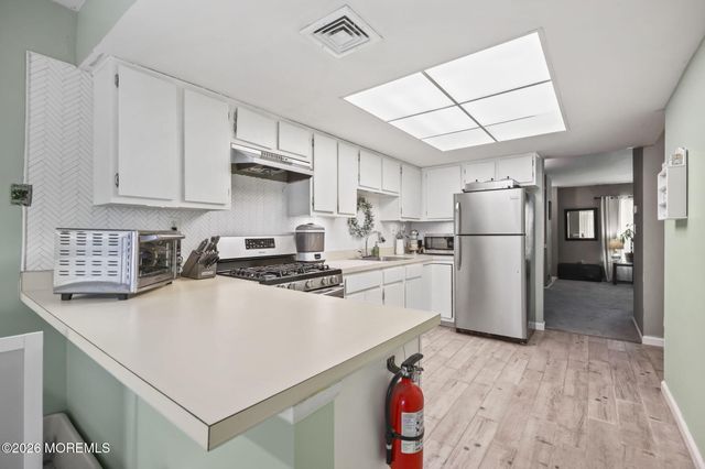 69 Percival Court, Old Bridge, NJ 08857