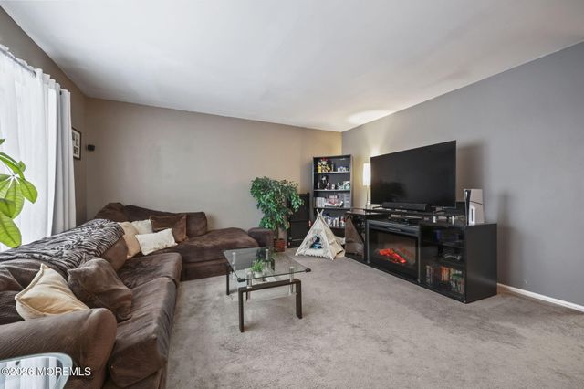 69 Percival Court, Old Bridge, NJ 08857