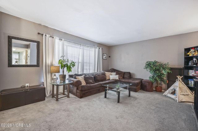 69 Percival Court, Old Bridge, NJ 08857