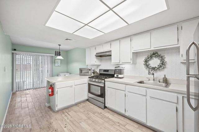 69 Percival Court, Old Bridge, NJ 08857