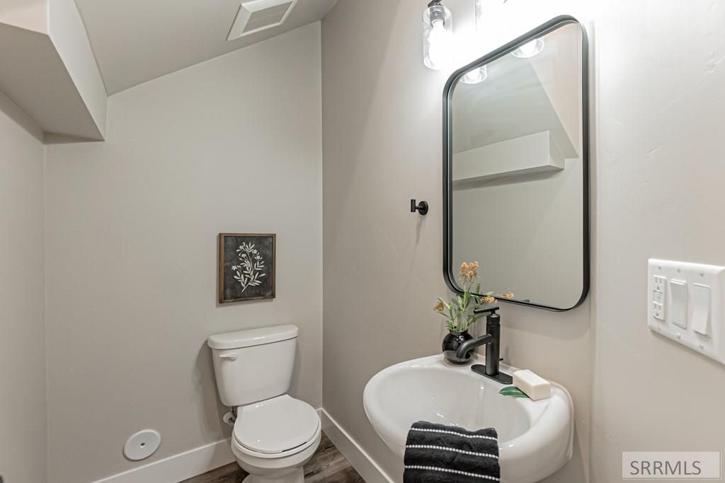 Image 3 of property listing at 620 N 4th Street # 2, Ashton, ID 83420
