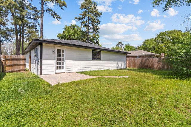 5026 Fitzwater Drive, Spring, TX 77373