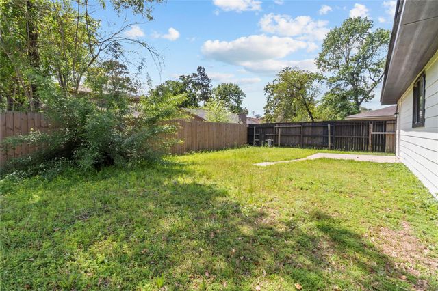 5026 Fitzwater Drive, Spring, TX 77373