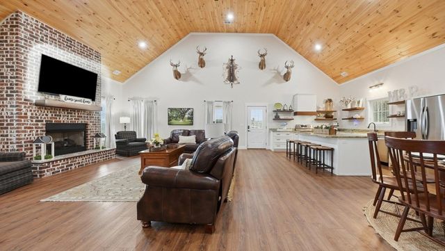 523 Bryant Road, Cohutta, GA 30710