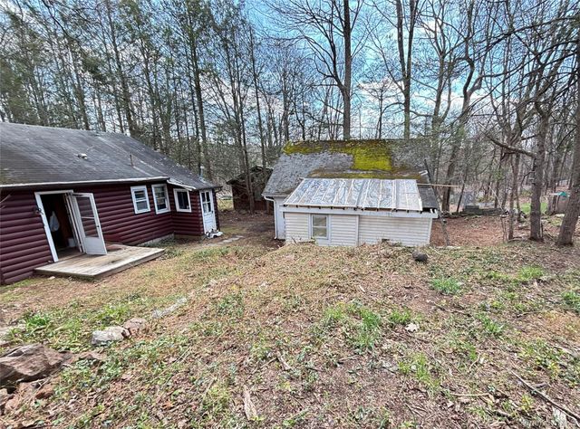 34 Cascade Lake Road, Warwick, NY 10990