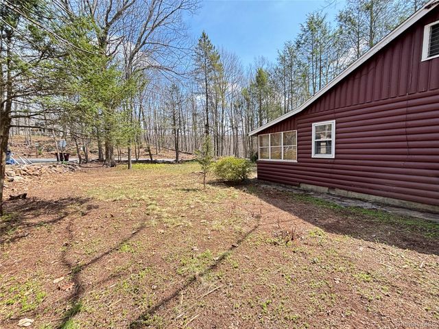 34 Cascade Lake Road, Warwick, NY 10990