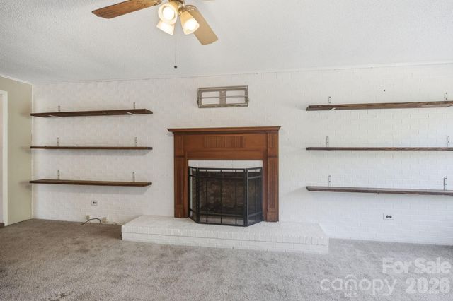 1401 Grovewood Drive, Charlotte, NC 28208
