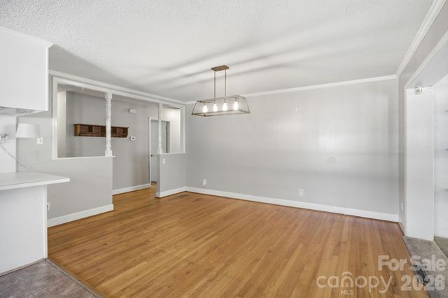 1401 Grovewood Drive, Charlotte, NC 28208