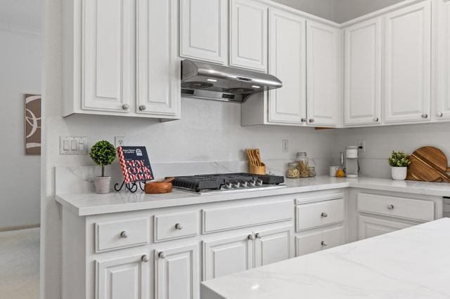 8105 Bauser Ave, Roseville, CA 95747