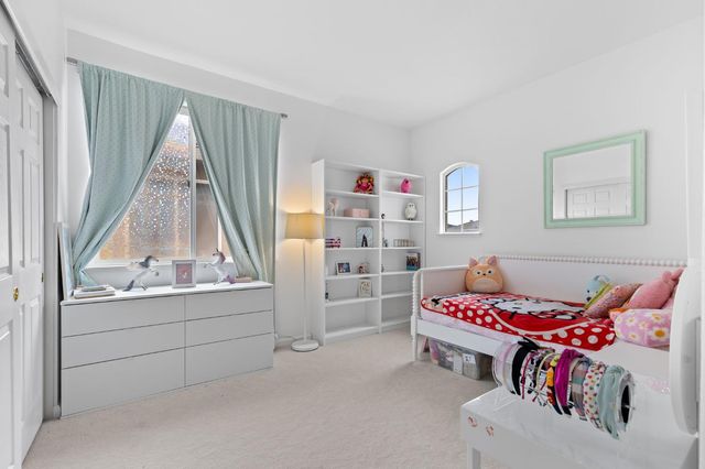 8105 Bauser Ave, Roseville, CA 95747