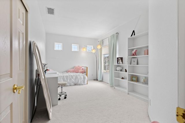 8105 Bauser Ave, Roseville, CA 95747