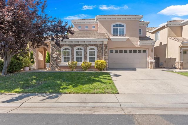 8105 Bauser Ave, Roseville, CA 95747