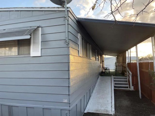 718 Sycamore 94, Vista, CA 92083