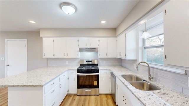 2014 Dee Avenue, Springdale, AR 72762