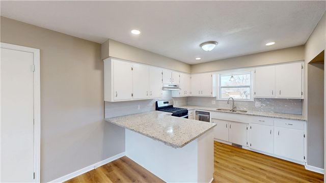 2014 Dee Avenue, Springdale, AR 72762