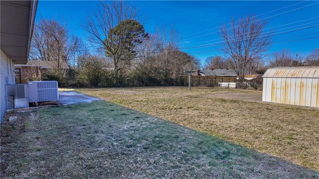 2014 Dee Avenue, Springdale, AR 72762