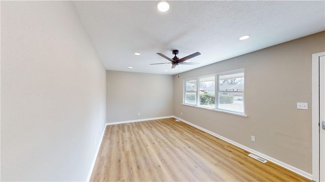 2014 Dee Avenue, Springdale, AR 72762