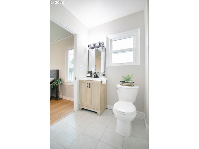 5714 Se 22ND Ave, Portland, OR 97202