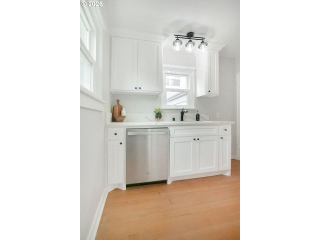 5714 Se 22ND Ave, Portland, OR 97202