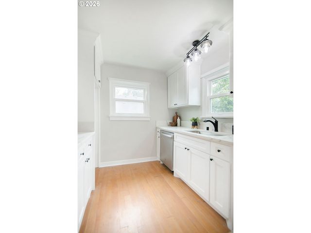 5714 Se 22ND Ave, Portland, OR 97202