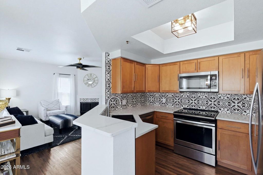 9450 E BECKER Lane 1021, Scottsdale, AZ 85260