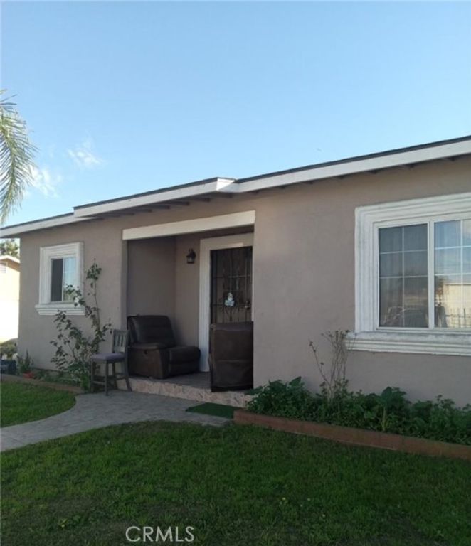 11820 168th St, Artesia, CA 90701