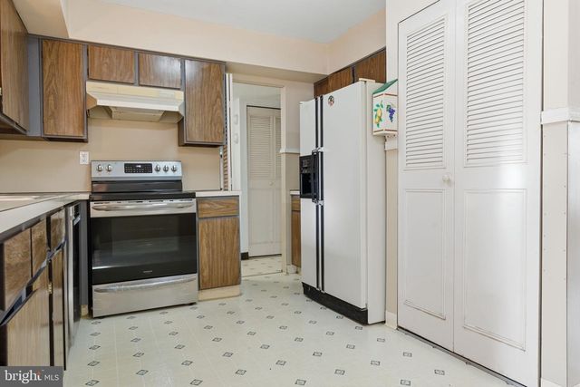 2908 WAYNE TURN, Bensalem, PA 19020