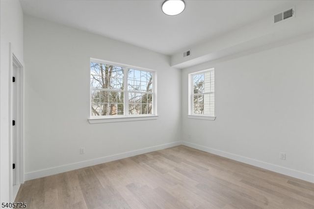 360 21St St, Irvington Twp., NJ 07111