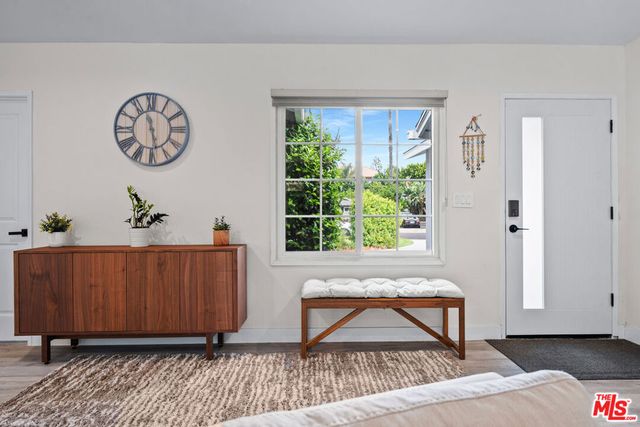 14346 Killion Street, Los Angeles, CA 91401