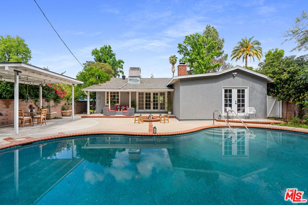 14346 Killion Street, Los Angeles, CA 91401