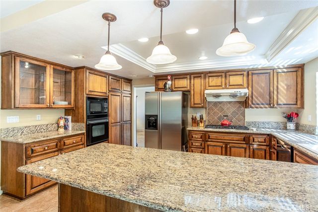 595 S Avenida Faro, Anaheim Hills, CA 92807